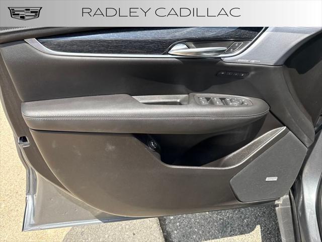 used 2022 Cadillac XT5 car, priced at $32,812