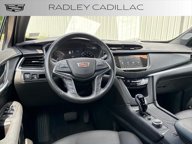 used 2022 Cadillac XT5 car, priced at $32,812