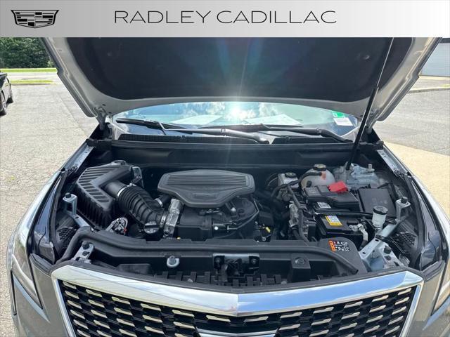 used 2022 Cadillac XT5 car, priced at $32,812