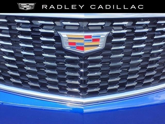 new 2025 Cadillac XT5 car, priced at $48,315