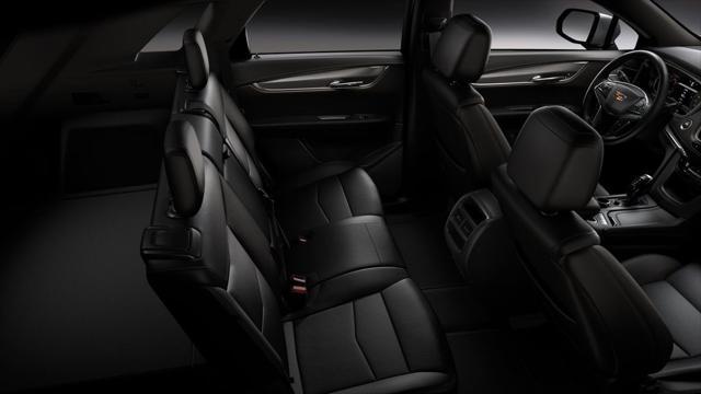 new 2025 Cadillac XT5 car, priced at $47,315