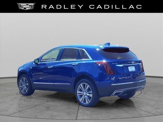 new 2025 Cadillac XT5 car, priced at $54,615