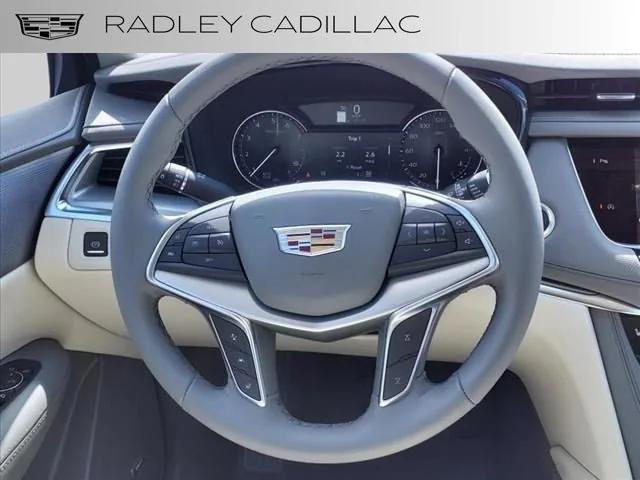 new 2025 Cadillac XT5 car, priced at $53,615