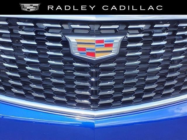 new 2025 Cadillac XT5 car, priced at $54,615