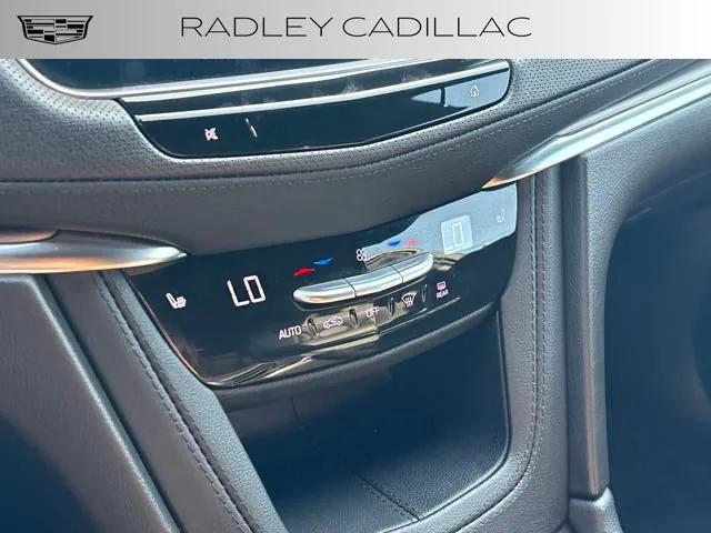 used 2022 Cadillac XT5 car, priced at $28,283