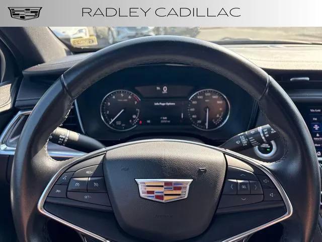 used 2022 Cadillac XT5 car, priced at $28,283