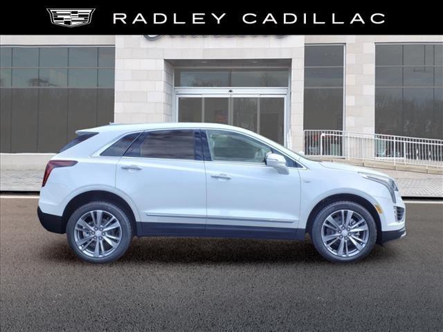 new 2025 Cadillac XT5 car, priced at $54,215