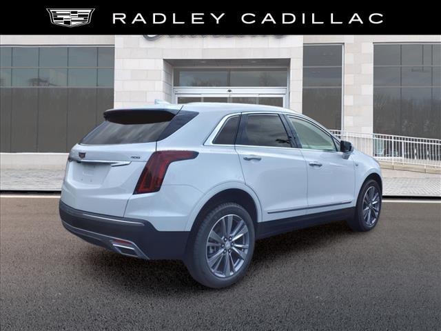 new 2025 Cadillac XT5 car, priced at $54,215