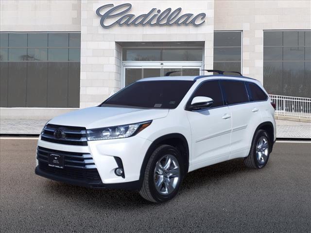 used 2018 Toyota Highlander car, priced at $21,995