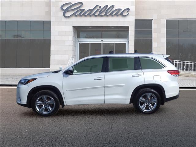 used 2018 Toyota Highlander car, priced at $21,995