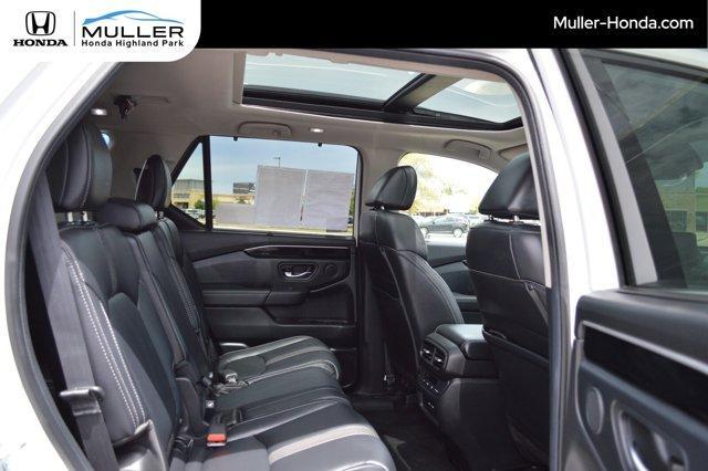 used 2025 Honda Pilot car, priced at $45,994