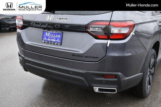 new 2025 Honda Pilot car, priced at $56,030