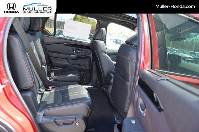 new 2025 Honda Pilot car, priced at $50,950