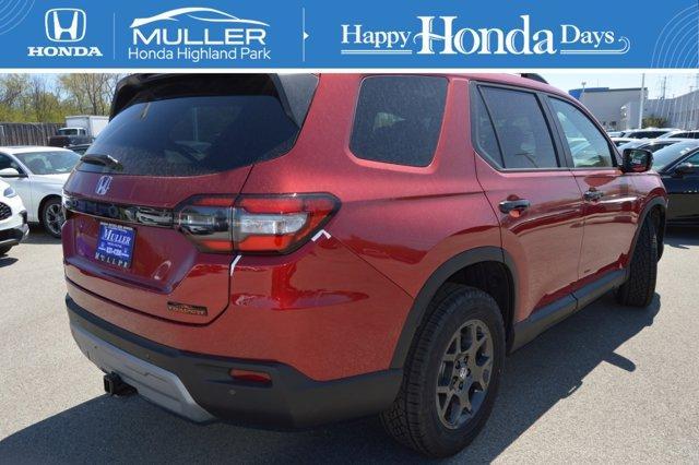 new 2025 Honda Pilot car, priced at $50,950