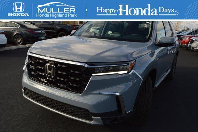 new 2025 Honda Pilot car, priced at $53,170