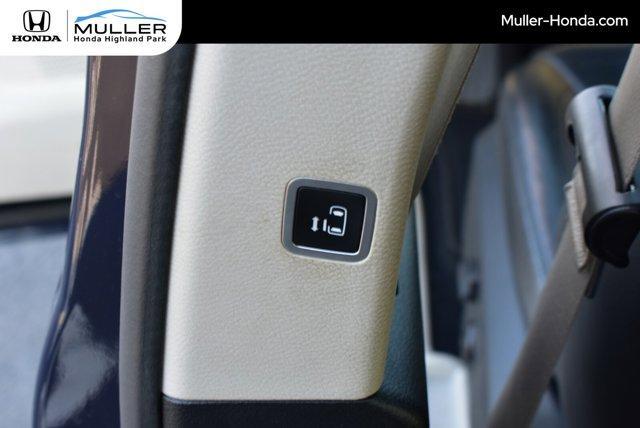 used 2017 Chrysler Pacifica car, priced at $13,494