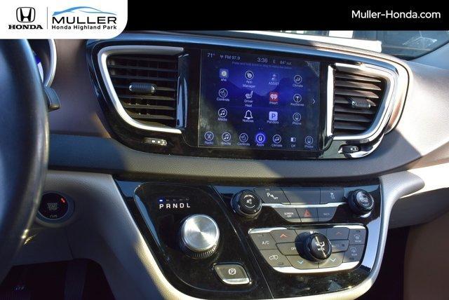 used 2017 Chrysler Pacifica car, priced at $13,494