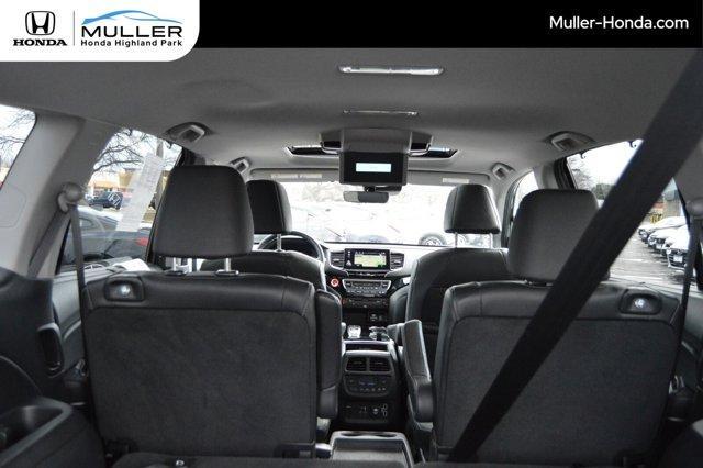 used 2021 Honda Pilot car, priced at $32,994