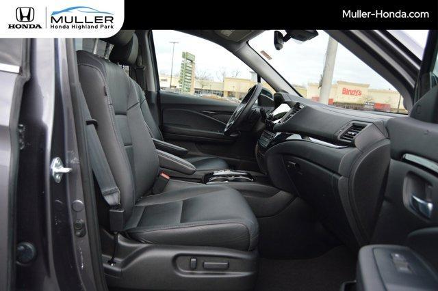 used 2021 Honda Pilot car, priced at $32,994