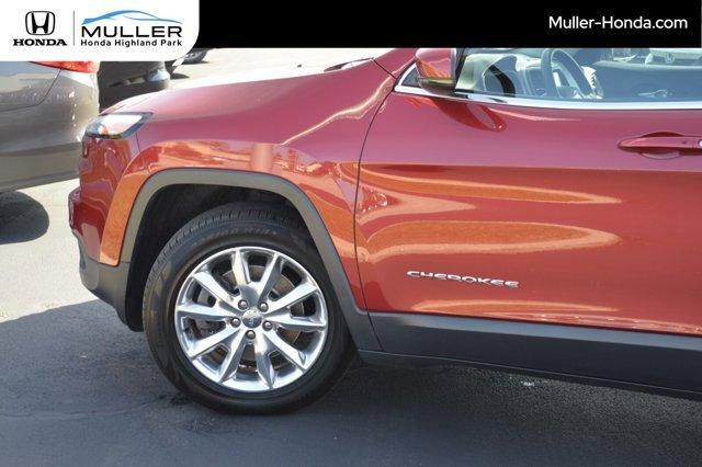 used 2015 Jeep Cherokee car, priced at $12,494
