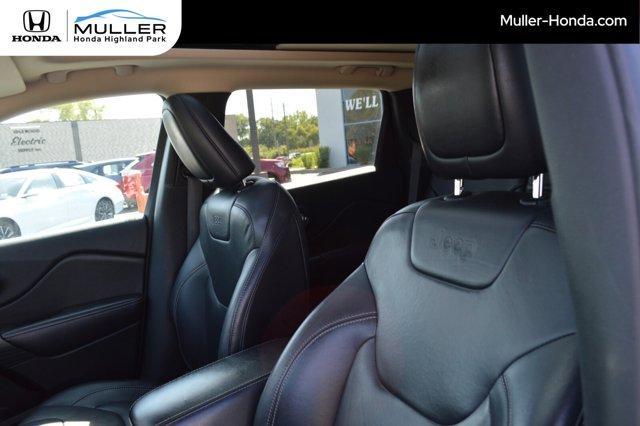 used 2015 Jeep Cherokee car, priced at $12,494