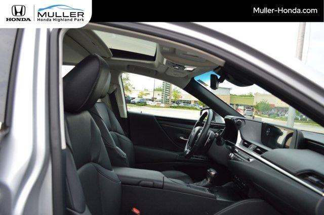 used 2021 Lexus ES 250 car, priced at $33,894