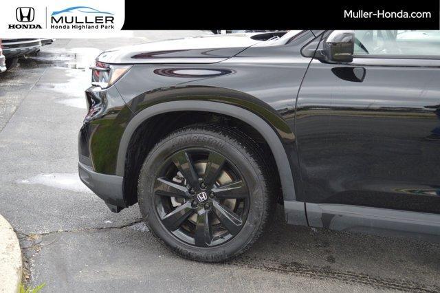 used 2025 Honda Pilot car, priced at $53,884