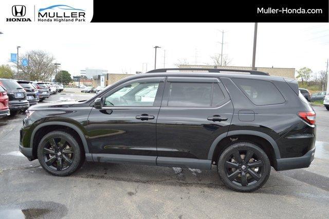 used 2025 Honda Pilot car, priced at $53,884