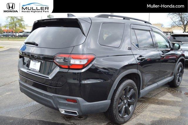 used 2025 Honda Pilot car, priced at $53,884