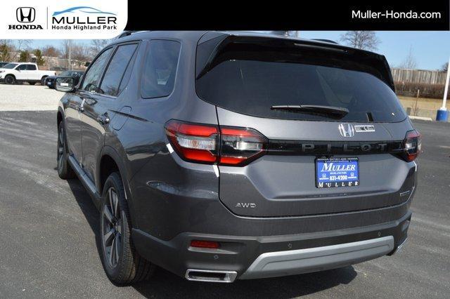 new 2025 Honda Pilot car, priced at $51,780