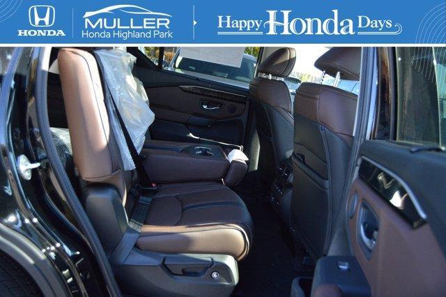 new 2025 Honda Pilot car, priced at $54,475