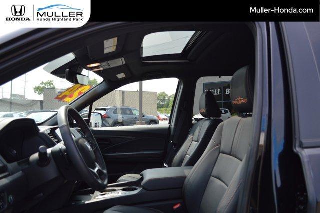 used 2024 Honda Passport car, priced at $40,994