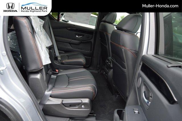 new 2025 Honda Pilot car, priced at $50,495