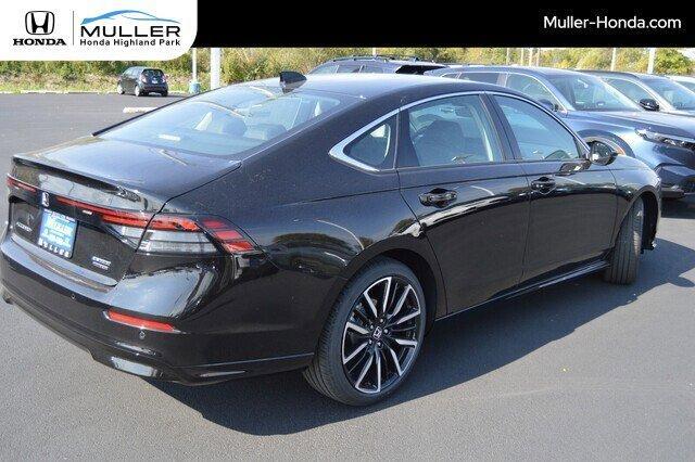 new 2025 Honda Accord Hybrid car, priced at $40,450