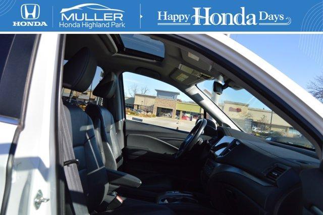 used 2021 Honda Pilot car, priced at $31,674