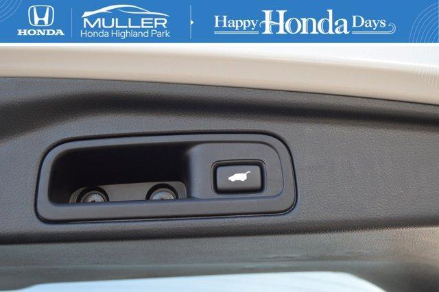 used 2021 Honda Pilot car, priced at $31,674