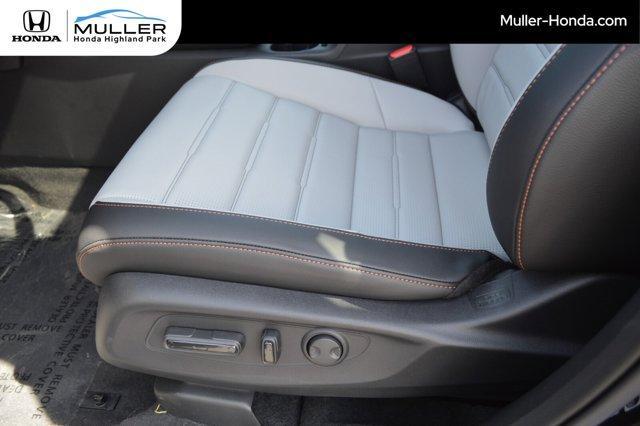 new 2026 Honda CR-V Hybrid car, priced at $43,700