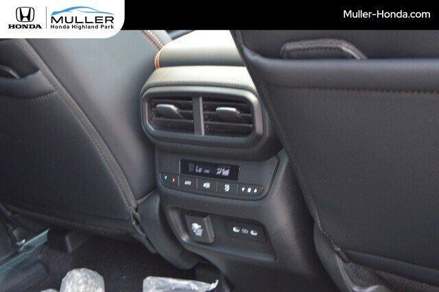 new 2025 Honda Pilot car, priced at $51,830