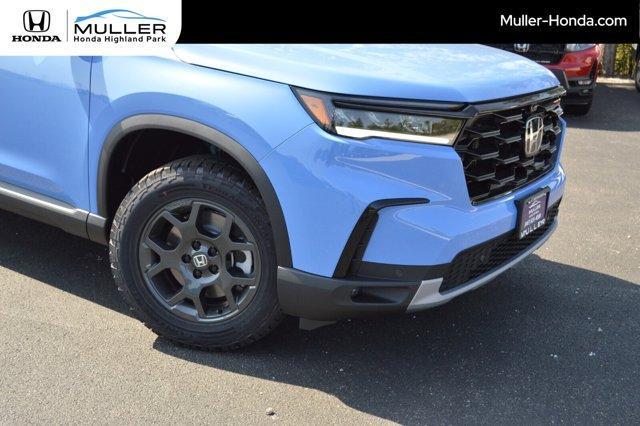 new 2025 Honda Pilot car, priced at $51,830