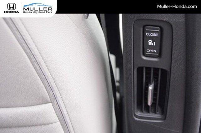 new 2025 Honda Odyssey car, priced at $43,670