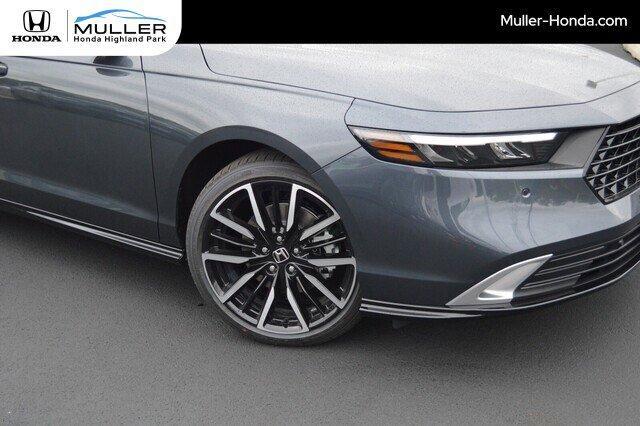 new 2025 Honda Accord Hybrid car, priced at $40,450