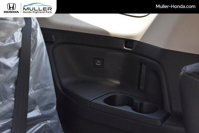new 2025 Honda Pilot car, priced at $47,050