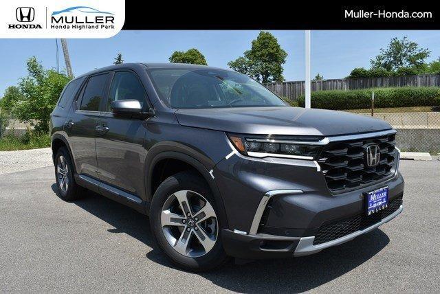 new 2025 Honda Pilot car, priced at $47,050