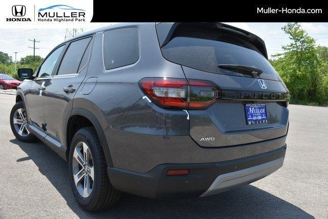 new 2025 Honda Pilot car, priced at $47,050