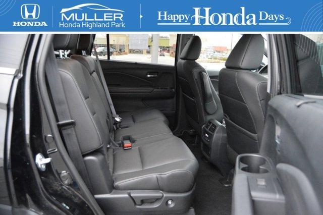 used 2022 Honda Pilot car, priced at $33,994