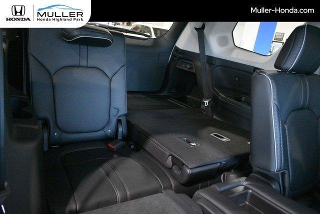new 2025 Honda Pilot car, priced at $54,985