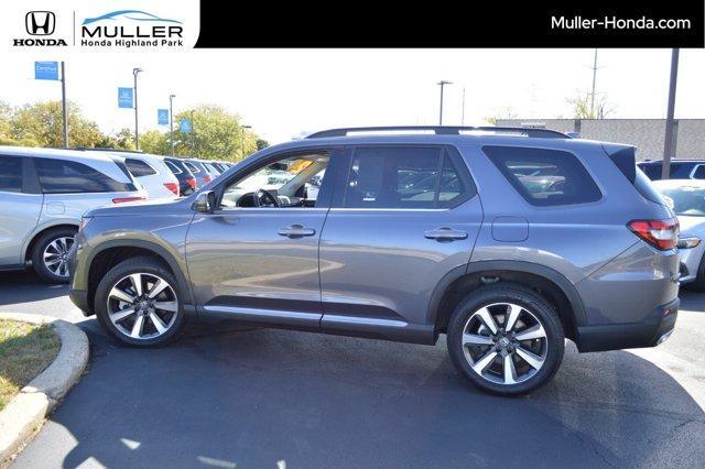 used 2024 Honda Pilot car, priced at $42,994