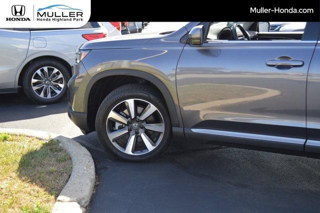 used 2024 Honda Pilot car, priced at $42,994