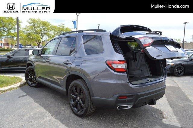 used 2025 Honda Pilot car, priced at $53,494