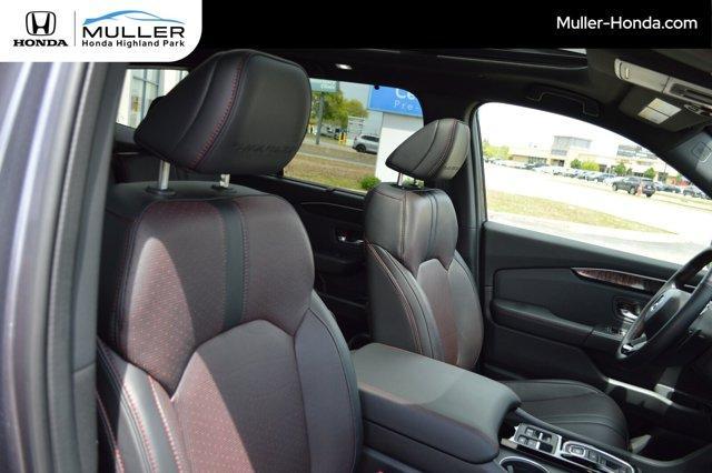 used 2025 Honda Pilot car, priced at $53,494